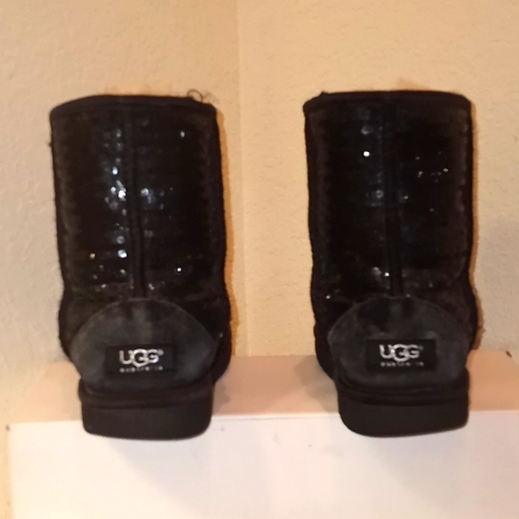 Ugg Classic Short Sequined Sparkly Boots - Picture 6 of 16